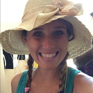 Meet your Posher, Shelby