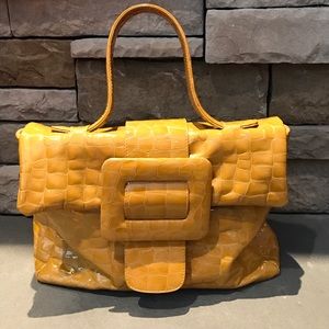 Jane August mustard pantent leather bag