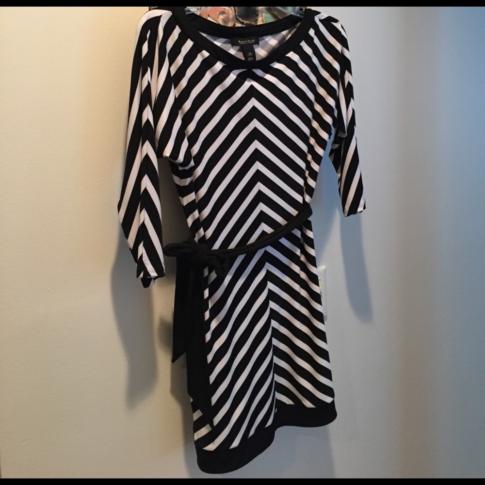 White House Black Market tunic