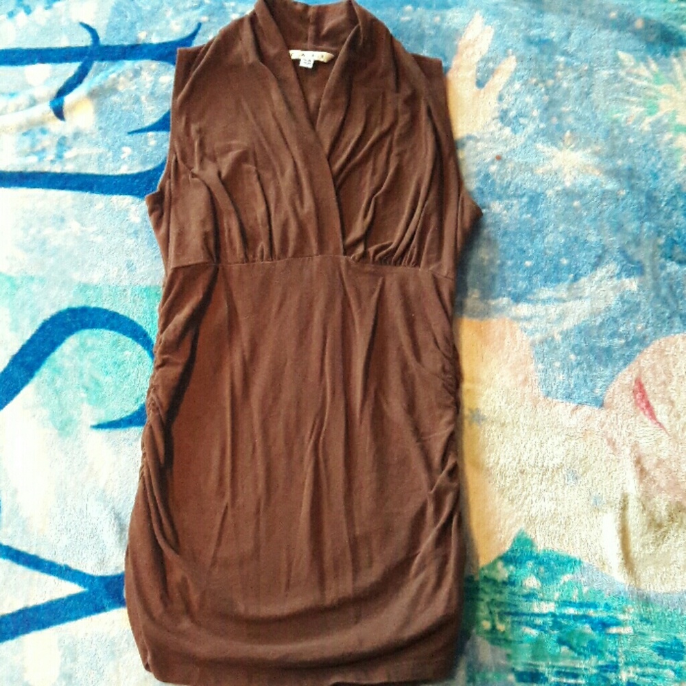 Super cute brown sleeveless tank