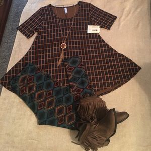 Brand new with tags.  LuLaRoe perfect T