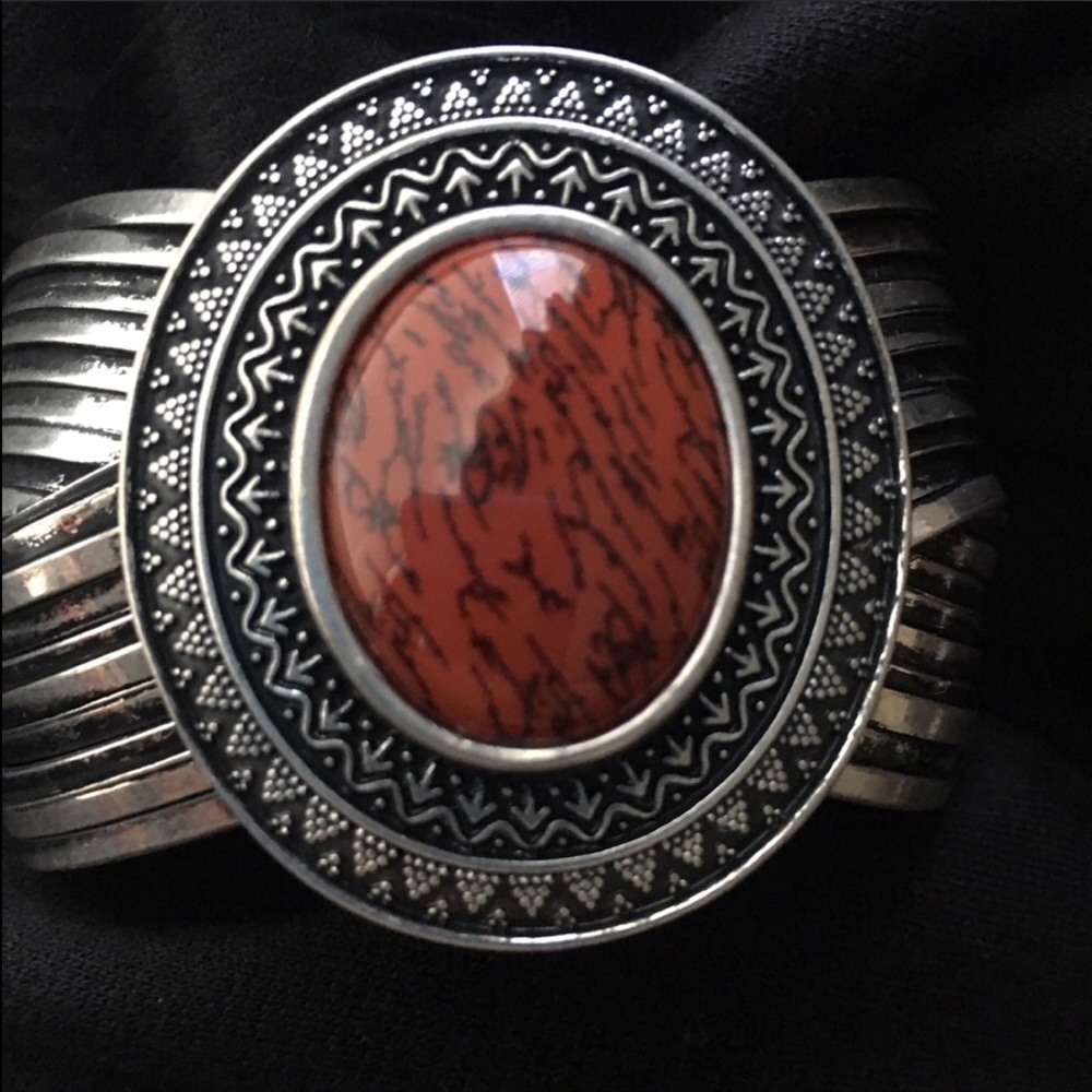 Red Spice Bracelet by Premier Designs NWOT