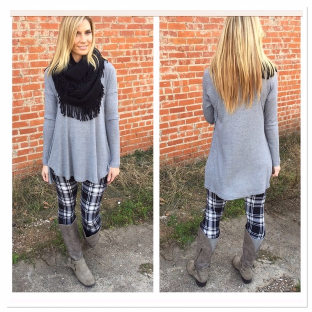 LAST ONE!! Plaid knit leggings OS - Picture 2 of 4