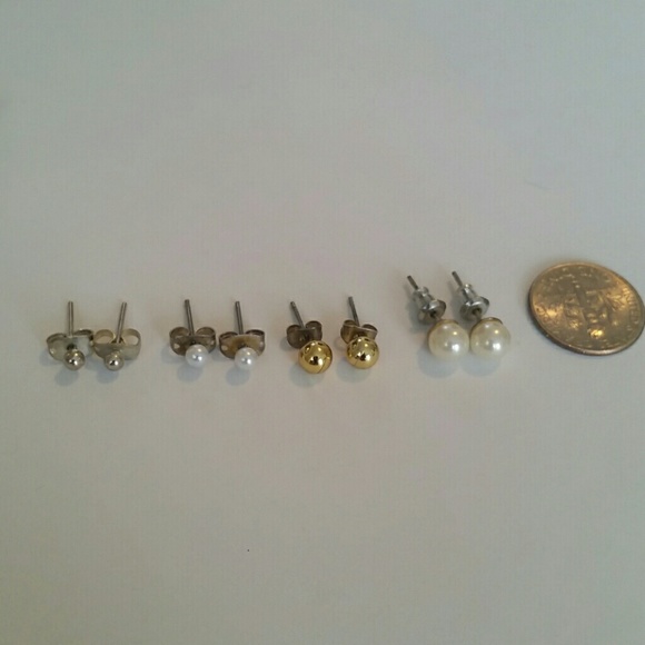 Set of 4 round earrings - Picture 1 of 1