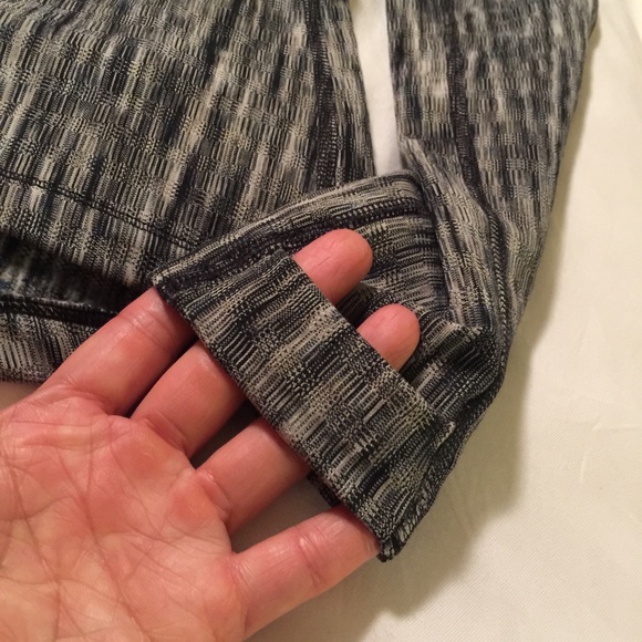 WOW...Women's Nike Pro Hyper warm top MED - Picture 4 of 8