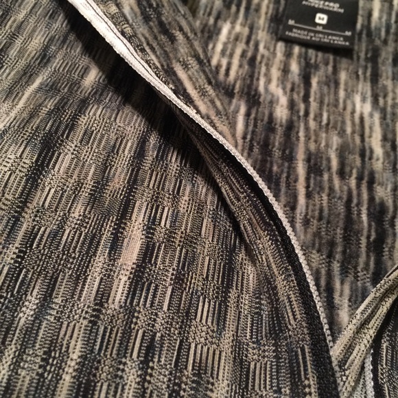 WOW...Women's Nike Pro Hyper warm top MED - Picture 8 of 8