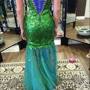 Blue green long sequined mermaid prom dress size 2