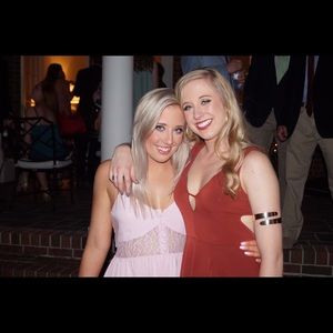 Meet your Posher, Virginia