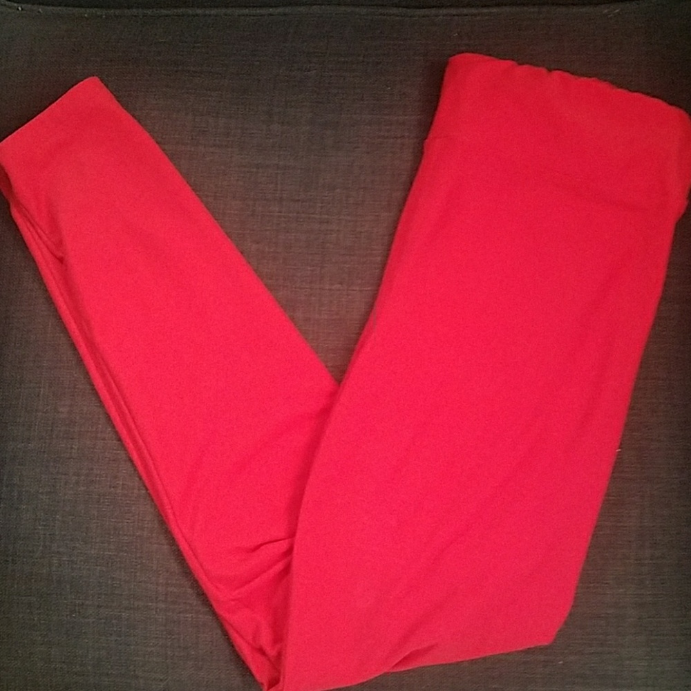 LulaRoe red OS leggings