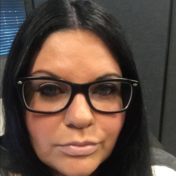 Meet your Posher, Christine - Picture 5 of 5