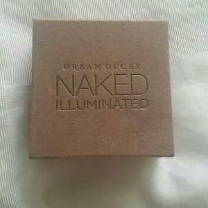 Urban Decay Illuminated