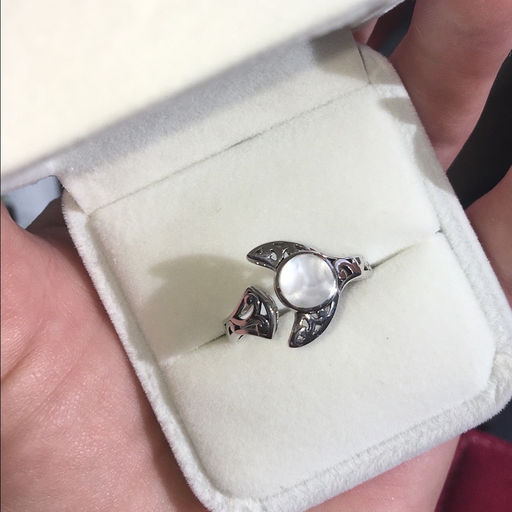 🎁Sz9 sterling silver mother of pearl adjustable