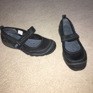 Merrill Outdoor Shoes