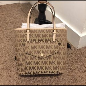 NWT MICHAEL KORS BAG