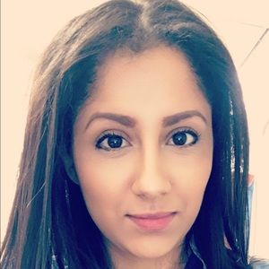 Meet your Posher, Isela