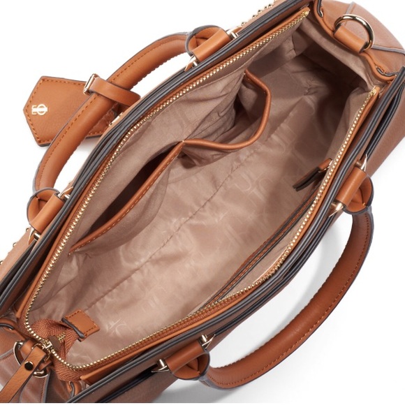 Satchel - Picture 2 of 4