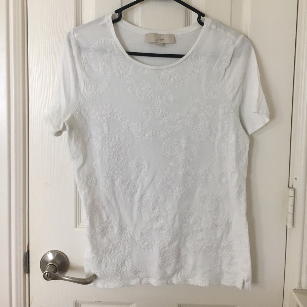 White embroidered tee