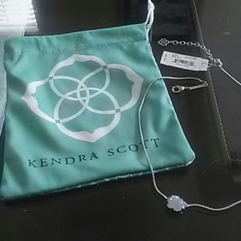 RARE: Kendra Scott Mara Iridescent Druzy Necklace