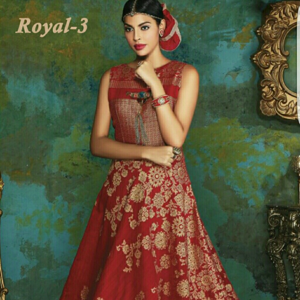 Meet your Posher, Monika