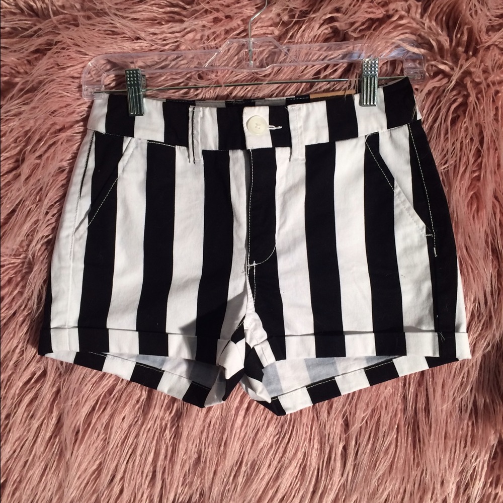 American eagle striped shorts