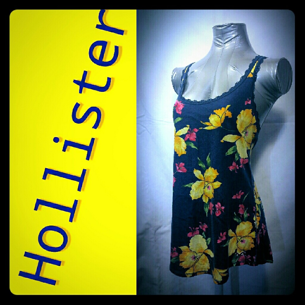 Hollister Floral Tank w/ Lace Detail EUC