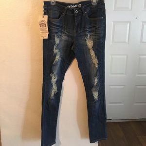 Eterno Medium Wash Destroyed Skinnies
