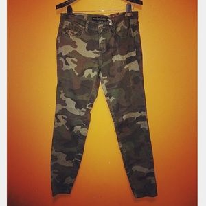 ZARA Green/Brown Camo Skinny Jeans