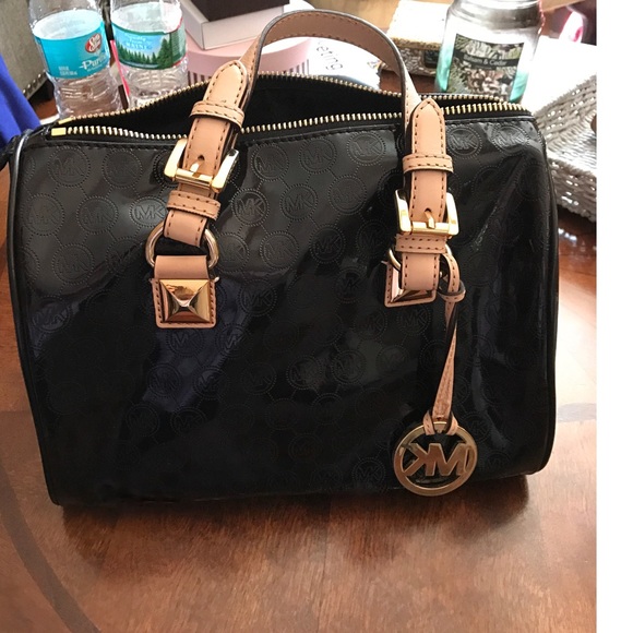 Michael Kors Handbag - Picture 1 of 4