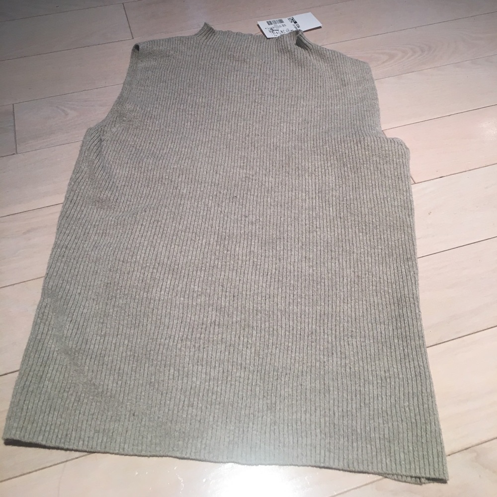 Vas Sweater Mockneck Tank Size L