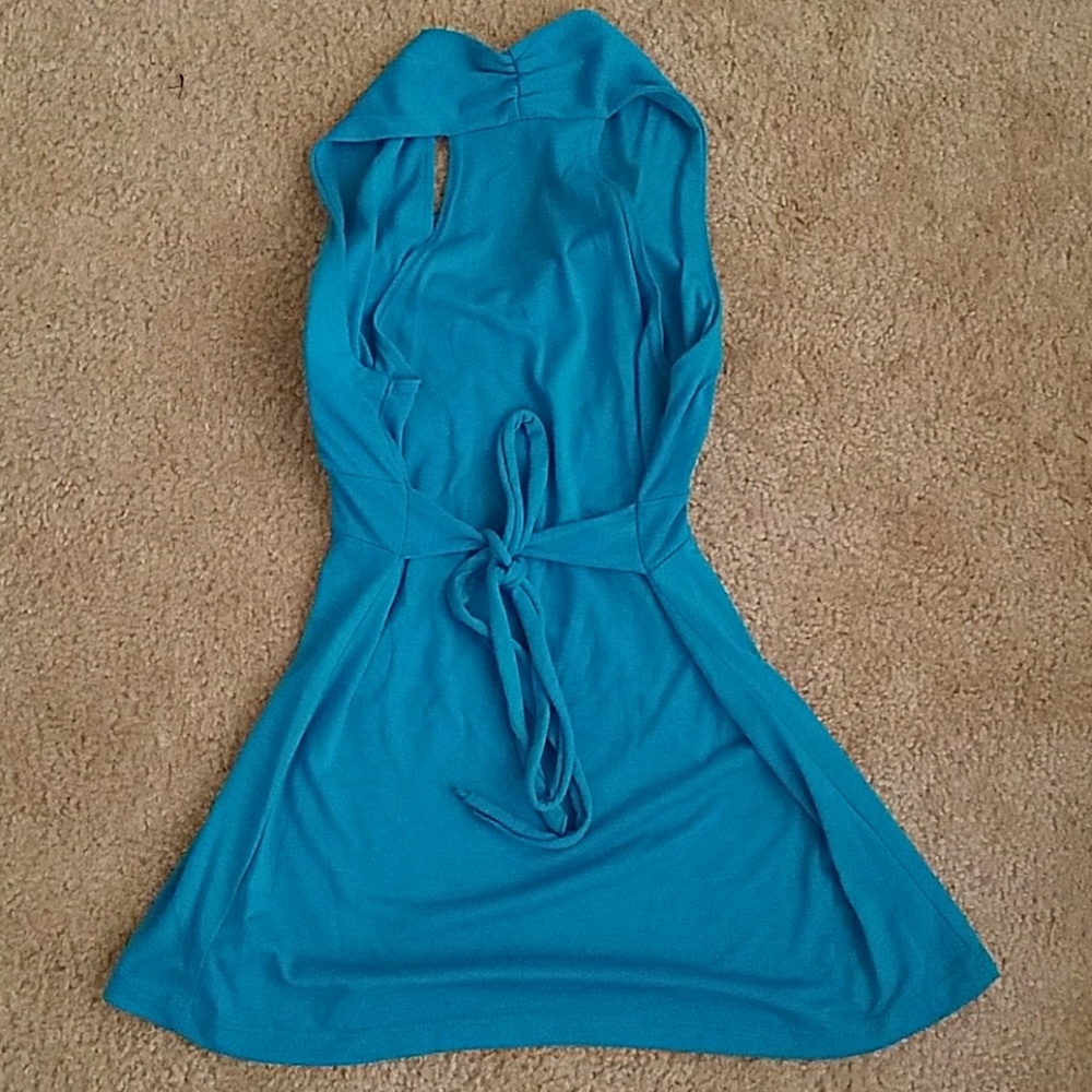 Bluish top - Picture 2 of 2