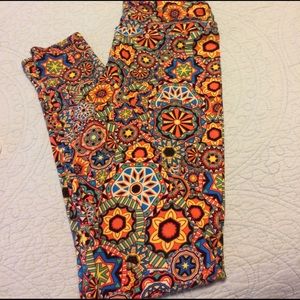 NWOT OS Lularoe Leggings