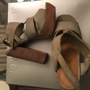 Brand new distressed MIA sandals, size 6