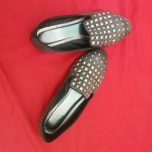 Size 8 mettalic Gray flat loafer