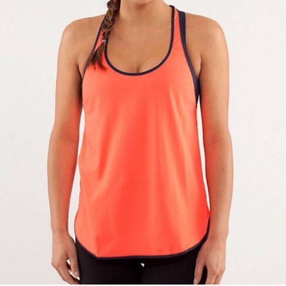 Lululemon Top and Bra - Picture 6 of 7
