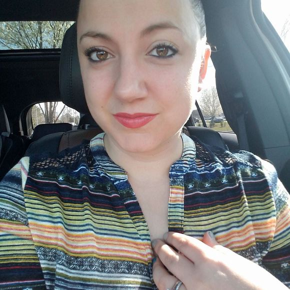 Meet your Posher, Jessica - Picture 1 of 1