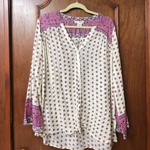 🌺BILLABONG Bell Sleeve Peasant top🌺