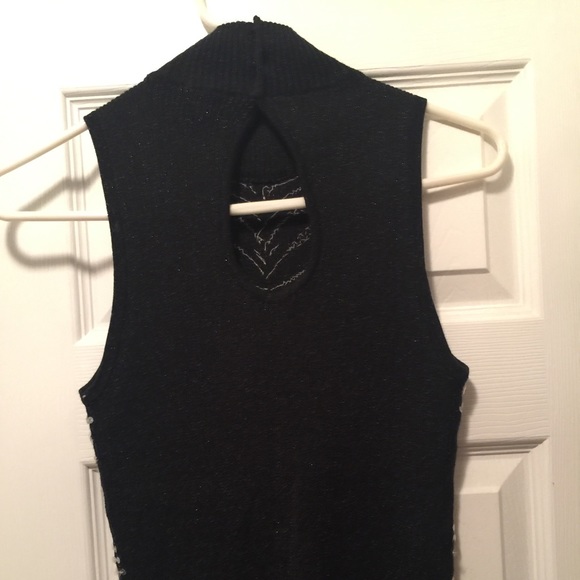 Cache turtle neck top - Picture 3 of 5