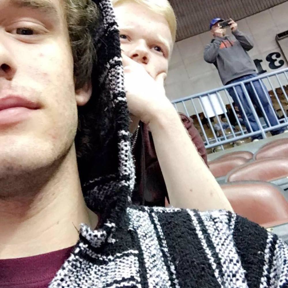 Meet your Posher, Logan