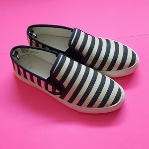 Gap women slip on.