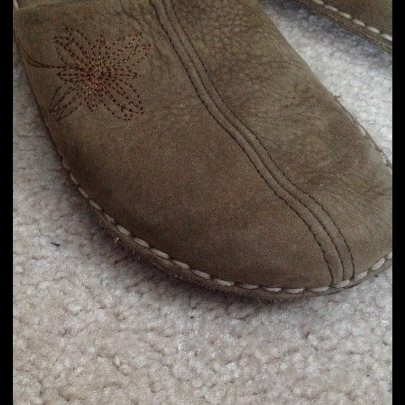 Comfy by Daniel Green leather slippers size 7 - Picture 2 of 4