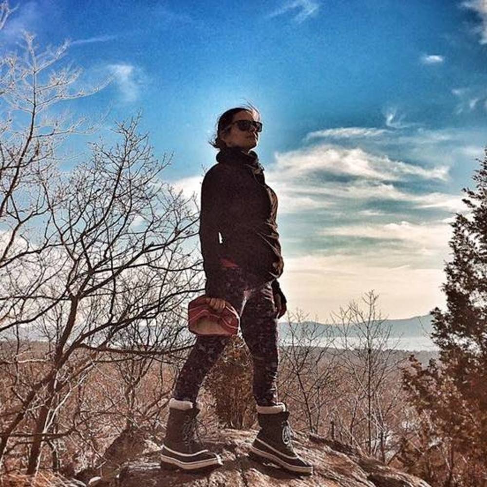 Meet your Posher, Joy