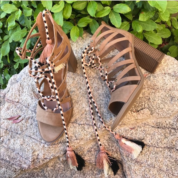 Lace Up Chunky Heel Peep Toe Tassel Sandals - Picture 6 of 6