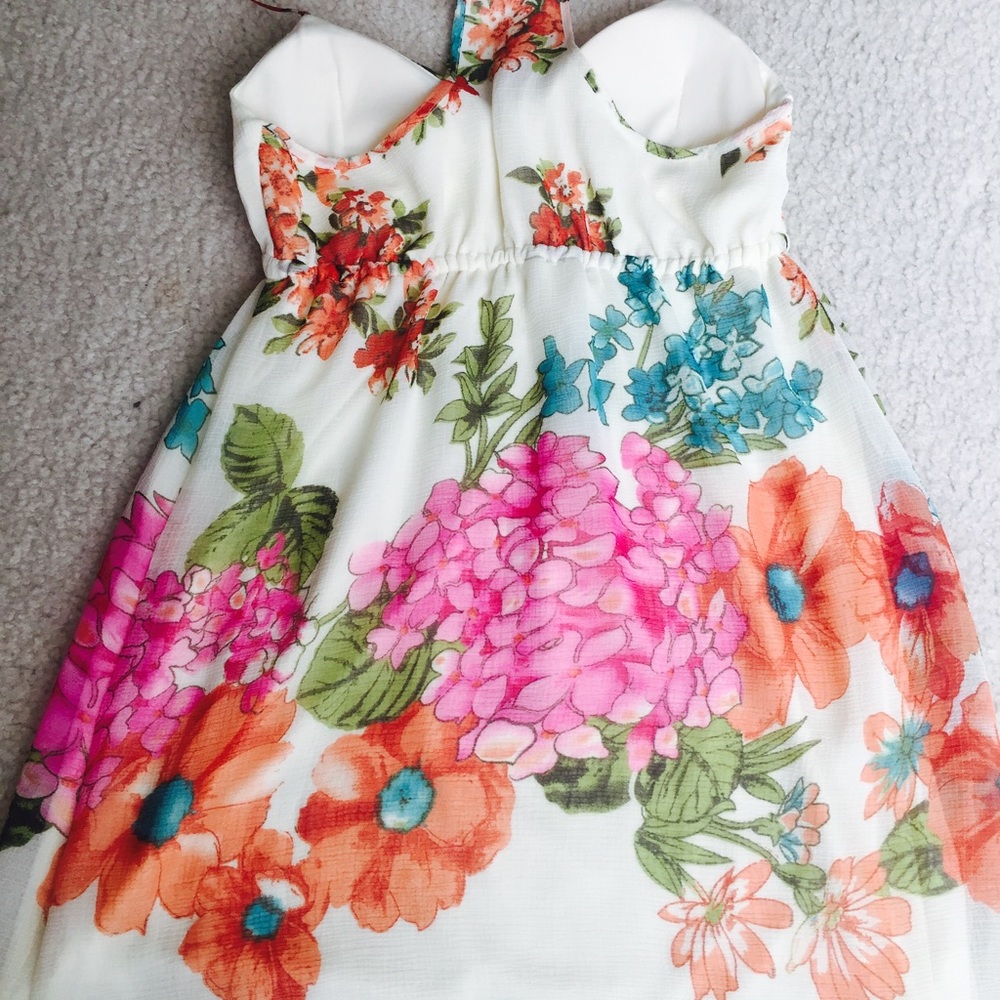 Women Spaghetti strap midi dress . - Picture 4 of 4