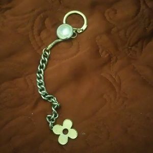 AUTH LV CHARMS