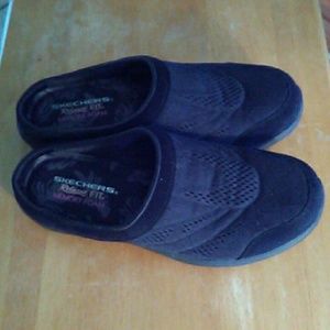 NWOT/Skechers Memory Foam