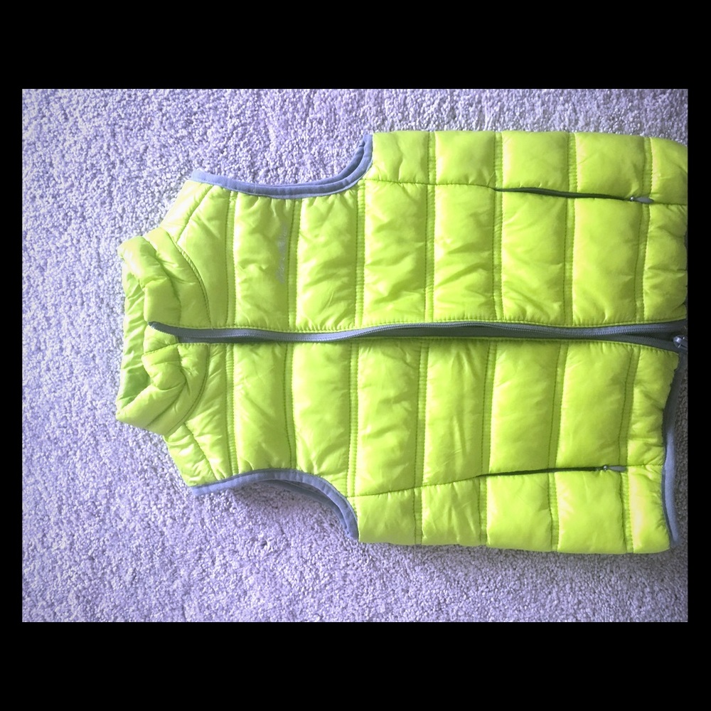 Eddie Bauer vest size 5. Like new super cute