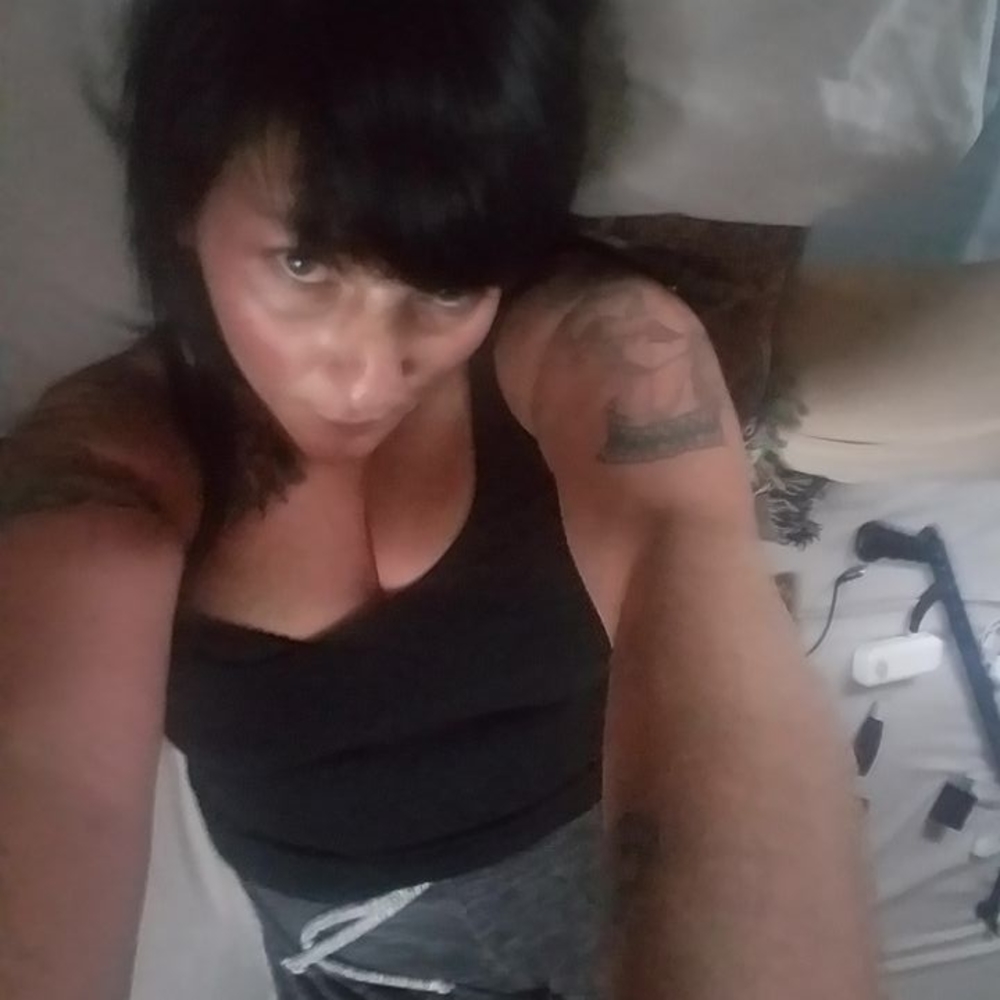 Meet your Posher, Crystal