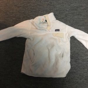 Patagonia white and off white pullover sweater
