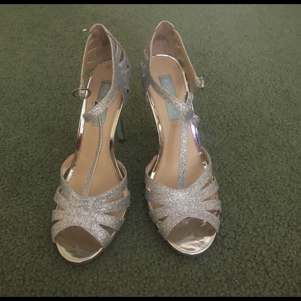 Betsey Johnson Silver Glitter Sandals