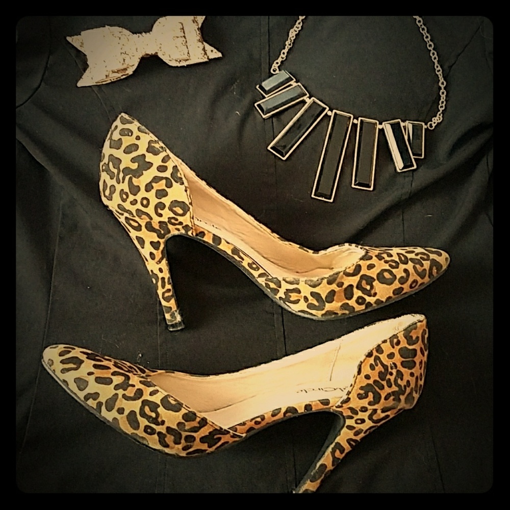 Gorgeous leopard print heels!